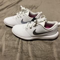 NIKE ナイキのサムネイル