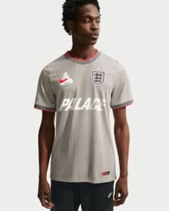 新品タグ付】Nike × Palace × England Jersey完売品 - メルカリ