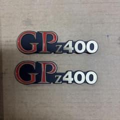 z400GP.GPz400 エンブレム 2個セット z400GP.GPz400 エンブレム 2個セット - メルカリ