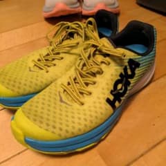 ホカオネオネ　カーボンロケット　25cmのサムネイル