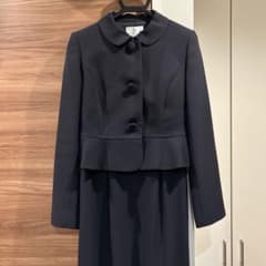 由美桂　9号　お受験スーツ　美品のサムネイル