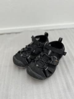 keenサンダルのサムネイル