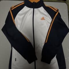 adidasジャージのサムネイル