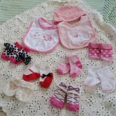 Mama値段交渉OK様専用  ♥スタイ&くつ下のセットのサムネイル