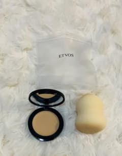 ETVOS エトヴォス　クリーミィタップミネラルファンデーションミニ（パフ付き）のサムネイル