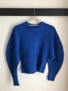 COS ニットのサムネイル