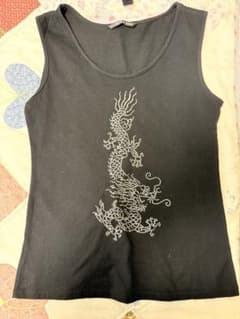 VIVIENNE TAM ドラゴン総刺繡タンクトップ ビジュー 水色 黒色 VIVIENNE TAM ドラゴン刺繍 タンクトップ 龍 - メルカリ