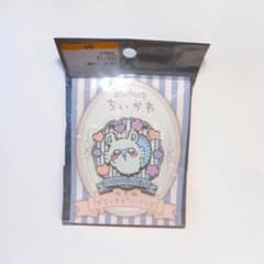 ちいかわ モモンガ 大きめギミックピンバッジのサムネイル