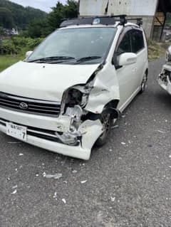 ミラアヴィ　事故車　部品取りのサムネイル