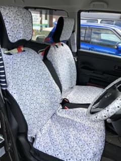 カーシート　スヌーピーのサムネイル