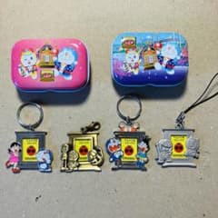 ドラえもん キーホルダーセット ケース付き - メルカリ