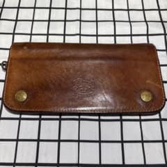 【値下げ可能】IL BISONTE ブラウン長財布のサムネイル