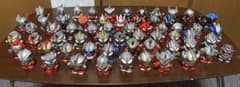 ウルトラマン 指人形 94個セット ウルトラマン63個 怪獣31個 まとめ売りのサムネイル