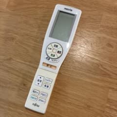 富士通 nocria エアコンリモコン AR-FCB2J 動作確認済みのサムネイル
