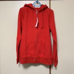 ユニクロパーカーのサムネイル