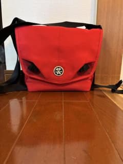 Crumpler クランプラー カメラバッグ レッド - メルカリ