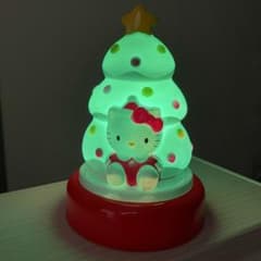 ハローキティ　サンリオ　クリスマスツリー　ライト・メロディー付き 昔のハローキティ☆クリスマスツリー型タッチライト サンリオ - メルカリ