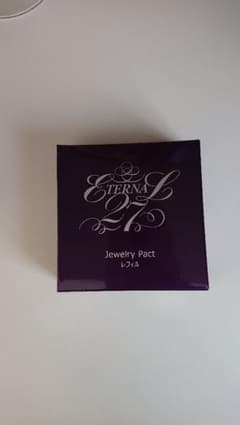 タカノ友梨 エステファクト ジュエリーパクトファンデーションのサムネイル