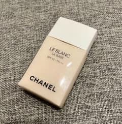 CHANEL LE BLANC LA BASE ロゼのサムネイル