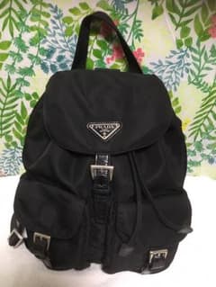 PRADA プラダ リュックのサムネイル