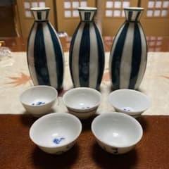 青緑と白のストライプ徳利と酒器セットのサムネイル