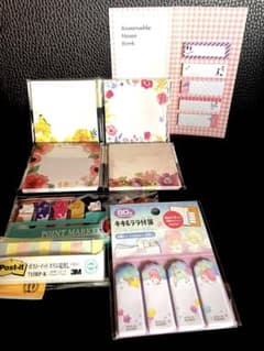 【ちょっとオシャレな付箋紙 各50枚 × 4個】キキ＆ララ、ネコのサムネイル