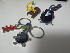 ピクミン 6種 キーホルダー ペーパーウェイト めじるしアクセサリーのサムネイル