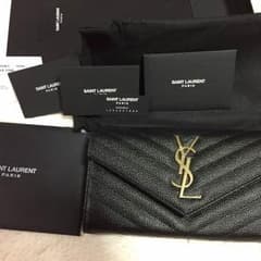 新品 イヴ・サンローラン 長財布のサムネイル