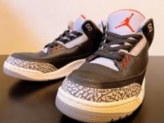 NIKE AIR JORDAN 3 レトロ ブラック セメント エアジョーダン3のサムネイル