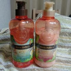 シャンプー&コンディショナーのセットのサムネイル