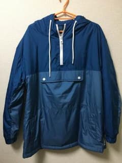 マウンテンパーカーのサムネイル