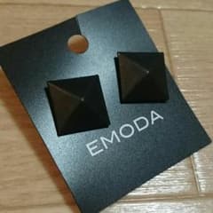 EMODA ピアスのサムネイル