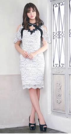 dazzlin レースオフショルダータイトドレスのサムネイル