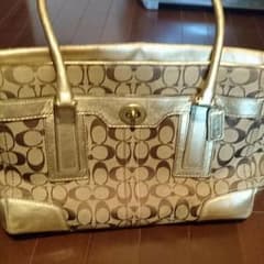 COACHのサムネイル