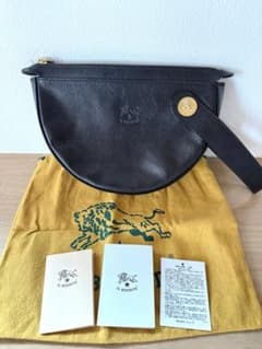 IL BISONTE ラウンドフォルム　クラッチバッグのサムネイル
