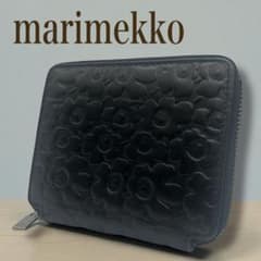 マリメッコ PETRA ウニッコ型押し 本革 二つ折り財布 ブラック 黒 レザー マリメッコ PETRA ウニッコ型押し 本革 二つ折り財布 ブラック 黒