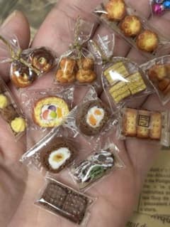 匿名配送☆ミニチュアラッピング菓子13点のサムネイル