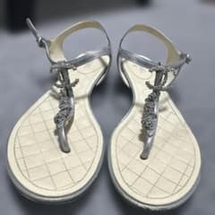 CHANEL シルバーサンダルのサムネイル