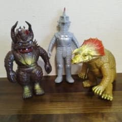 短時間タイムセール□ウルトラセブン カプセル怪獣 初期モデル3体 