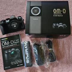OLYMPUS OM-D E-M1 Mark II 本体 他のサムネイル