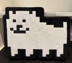 UNDERTALE うざいイヌ ダイカットクッションのサムネイル