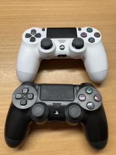 PS4 コントローラー 白と黒　レイザーヘッドホンセットのサムネイル
