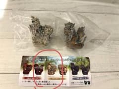 やちむん新垣優人シーサーミニチュアフィギュア オス(赤)メス(白)2点セットのサムネイル