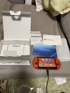 PlayStation®Vita（PCH-2000シリーズ） Wi-Fiモデル…のサムネイル