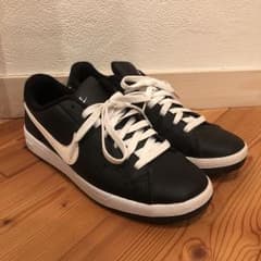 NIKE スニーカーのサムネイル