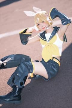 お*め様 鏡音リン コスプレウィッグ (ピン、ヘッドフォン無しのサムネイル