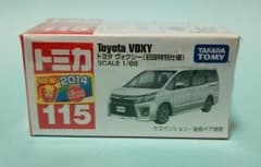 トミカ No.115 トヨタ ヴォクシー (初回特別仕様)のサムネイル