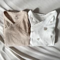 H&M 長袖ボディスーツ 75 前開き 2枚セット 6〜9Mのサムネイル