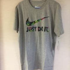 NIKE ナイキ Tシャツのサムネイル