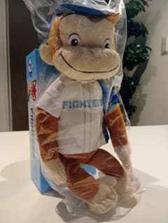 日本ハムファイターズ おさるのジョージ コラボ ぬいぐるみ - メルカリ
